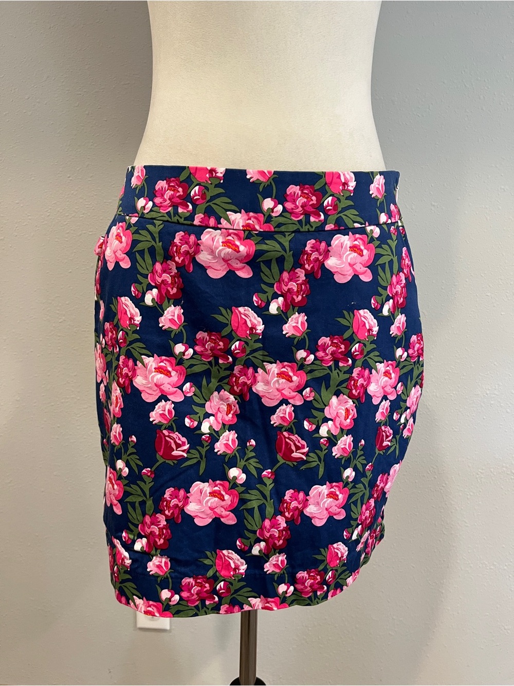 Bloomers Floral Navy & Pink skort size 8